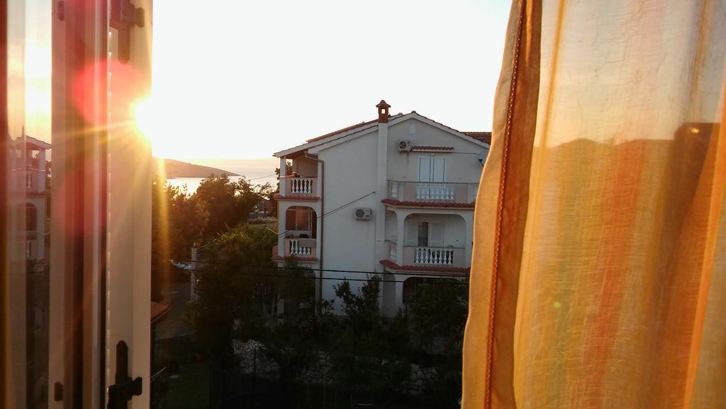 Apartment Lopar